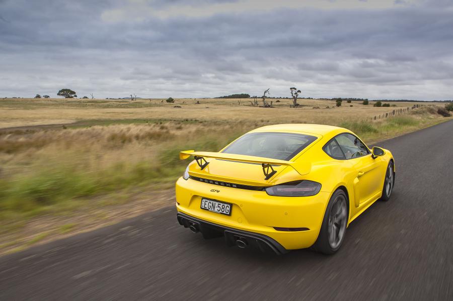  Porsche 718 Cayman GT4 (982C) 2020 года  (AU) (фото 11 из 40)